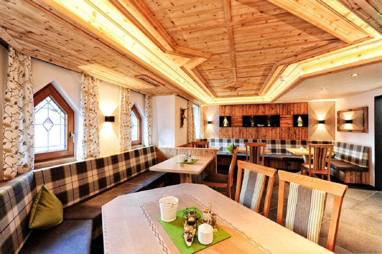 Hotel Garni Stefanie Ischgl Zewnętrze zdjęcie