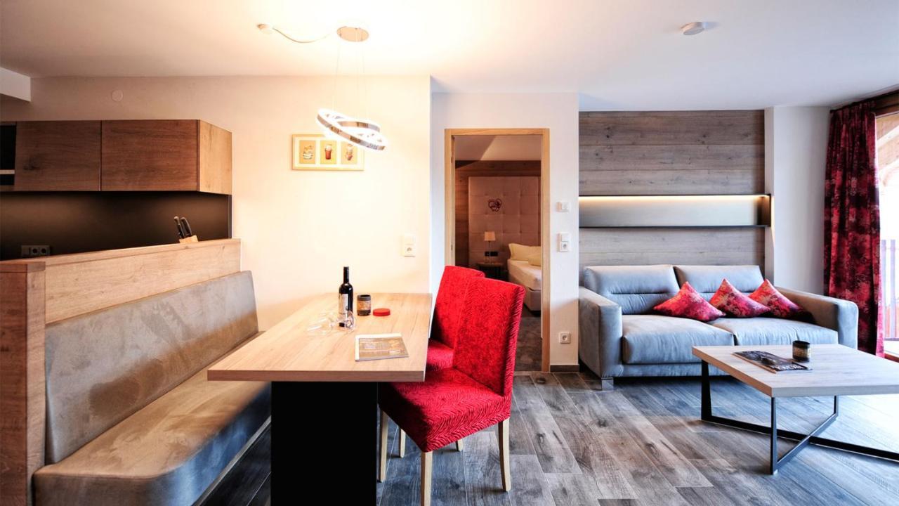 Hotel Garni Stefanie Ischgl Zewnętrze zdjęcie