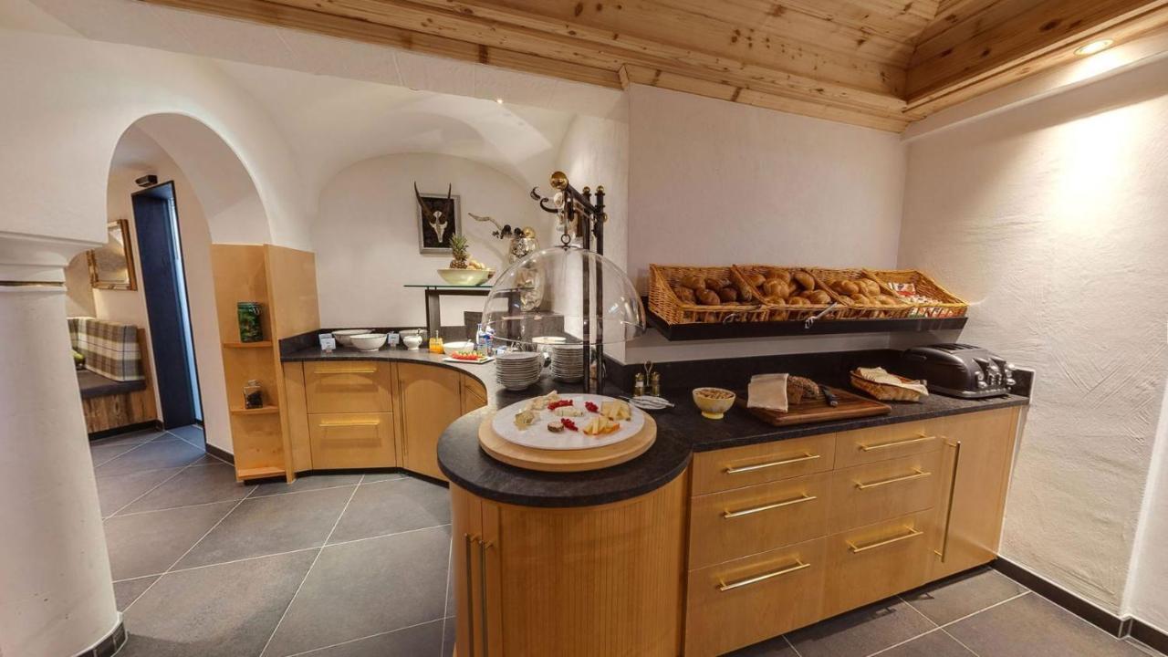Hotel Garni Stefanie Ischgl Zewnętrze zdjęcie